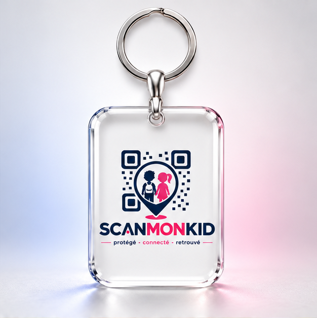 Porte-clés transparent SCANMYKID avec anneau métallique et motif d’identification illustratif